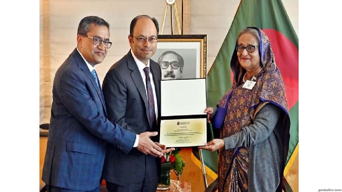 কমিউনিটি ক্লিনিকের জন্য প্রধানমন্ত্রীকে ব্রাউন ইউনিভার্সিটি’র সম্মাননা 1 কমিউনিটি ক্লিনিকের জন্য প্রধানমন্ত্রীকে ব্রাউন ইউনিভার্সিটি’র সম্মাননা